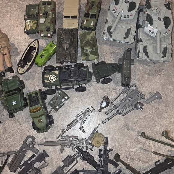 (J54) Combat/Army Playset with Vehicles and Soldiers Bundle - Picture 8 of 8